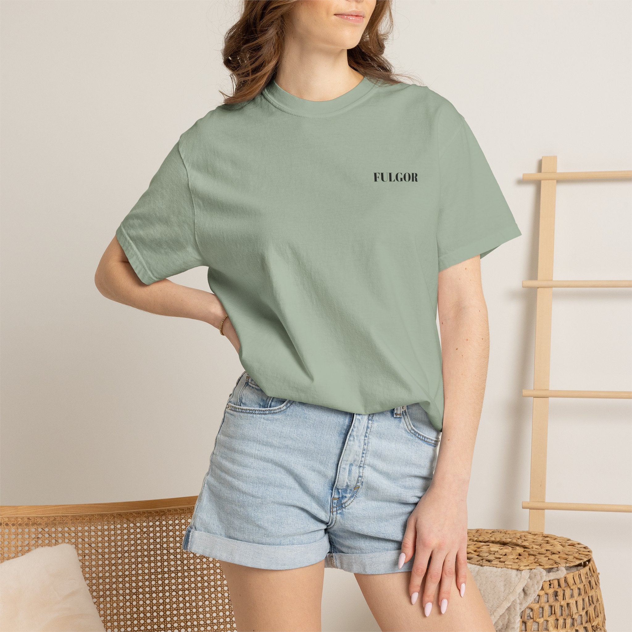 Fulgor Statue Graphic T-Shirt